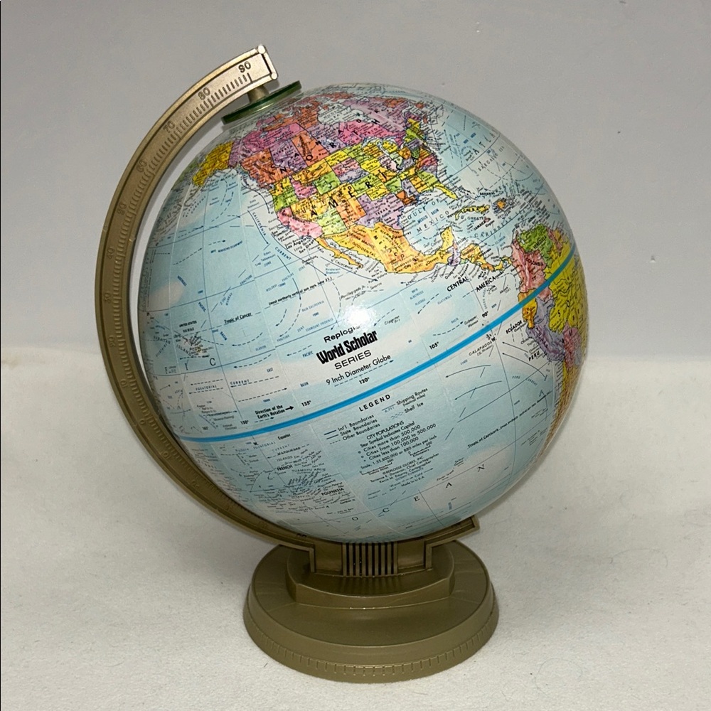 Vintage REPLOGLE “World Scholar “ Series 9” D globe with plastic stand